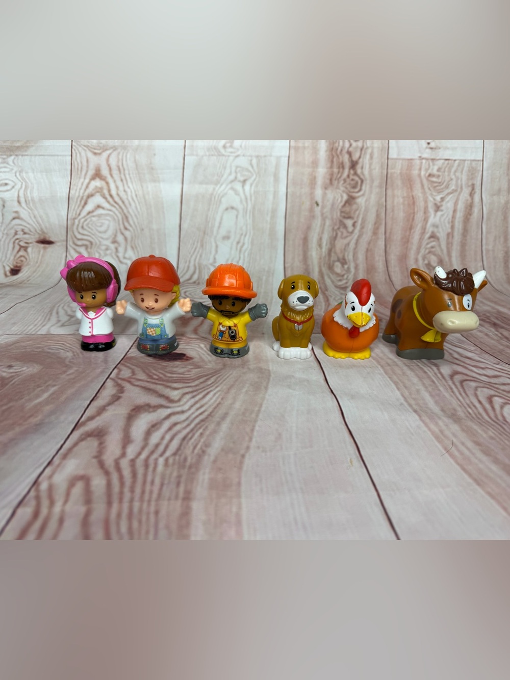 Fisher-Price Little People Lot of 6 Figures Animals Dog Cow Chicken Workers